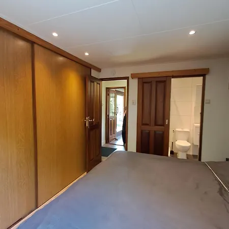 شاليه 2 Tot 6 Persoons Natuurhuisje Volledig Omheind En Helemaal Gerenoveerd In Het Bos Op De Veluwe In فورتهاوزن