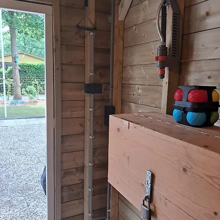 2 Tot 6 Persoons Natuurhuisje Volledig Omheind En Helemaal Gerenoveerd In Het Bos Op De Veluwe In * Voorthuizen