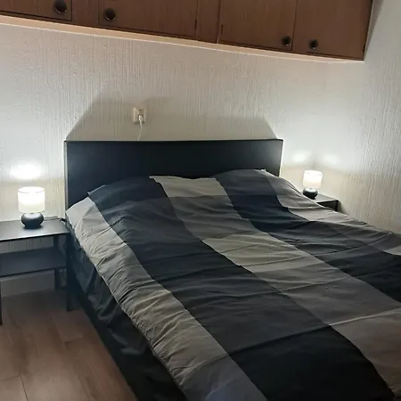 2 Tot 6 Persoons Natuurhuisje Volledig Omheind En Helemaal Gerenoveerd In Het Bos Op De Veluwe In * Voorthuizen